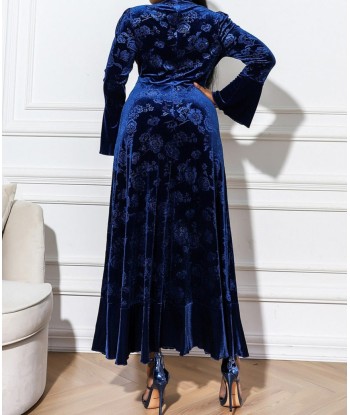 Robe Grande Taille Fleurie Bleue s'inspire de l'anatomie humaine