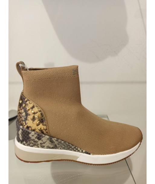 michael kors skyler bootie camel 2023